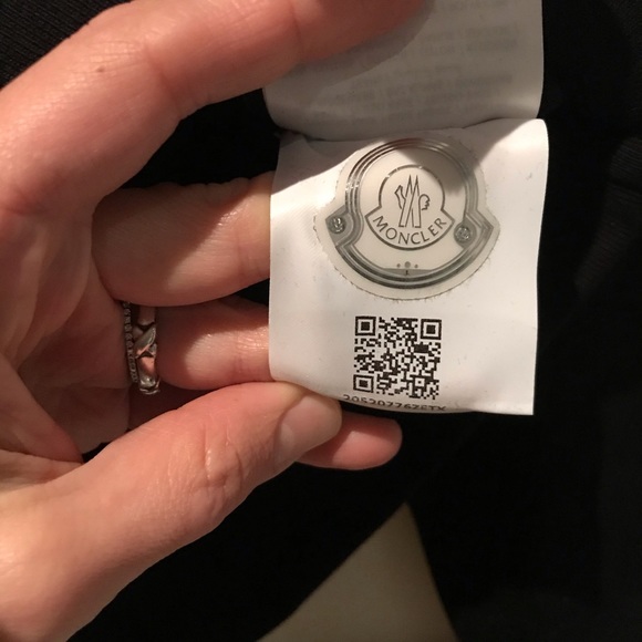 Moncler NWT braided shoulder pullover - Picture 7 of 8